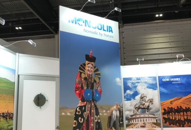 Exhibition for National Pavilions supporting mobile image
